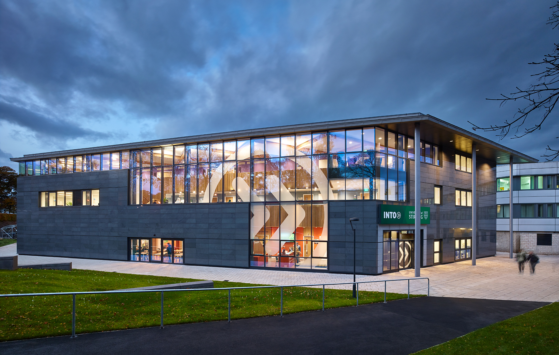 University of Stirling | Apply Now for 2022 | INTO