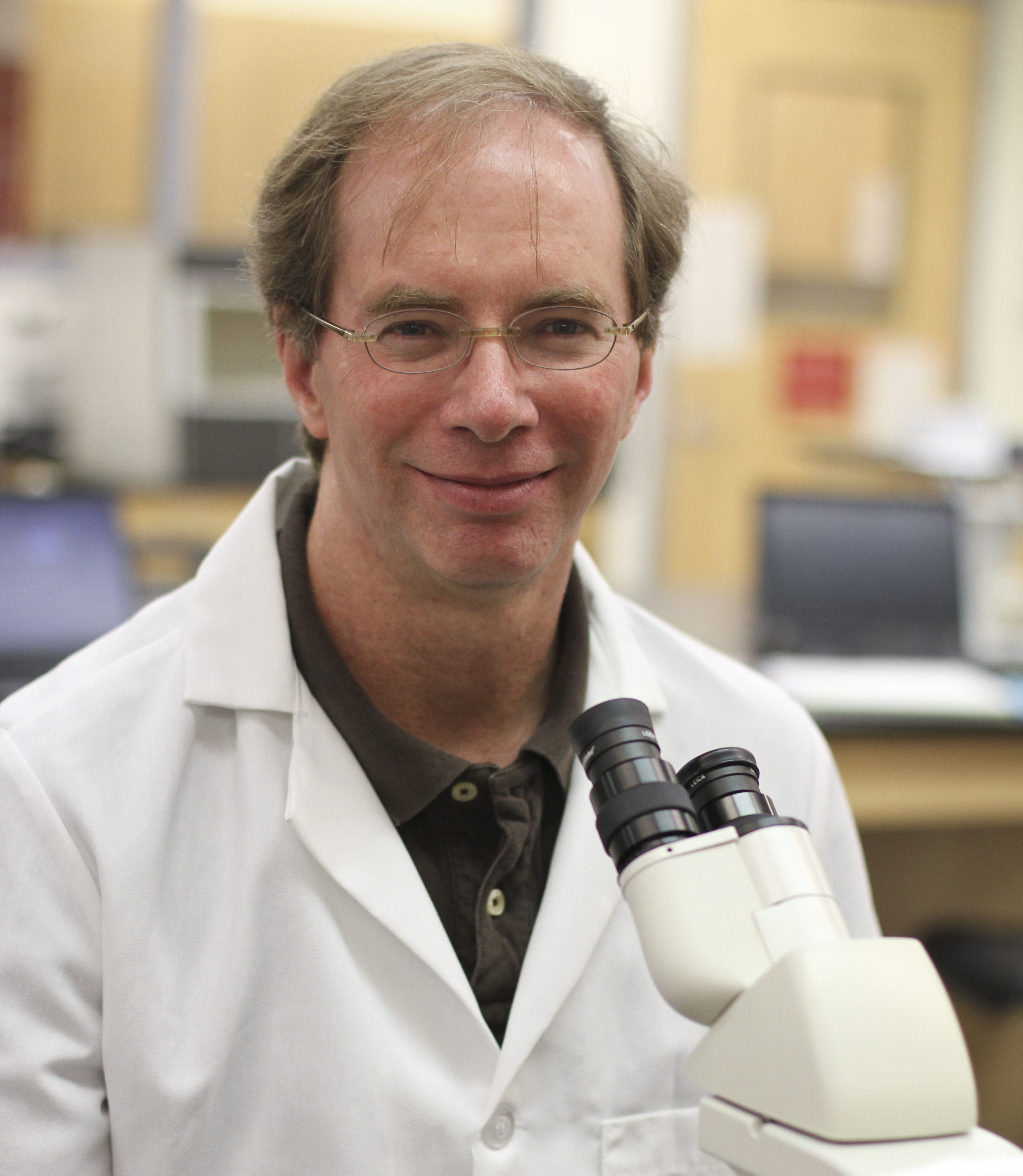 Dr. Roger Knowles, Professor of Biology and Neuroscience, at Drew